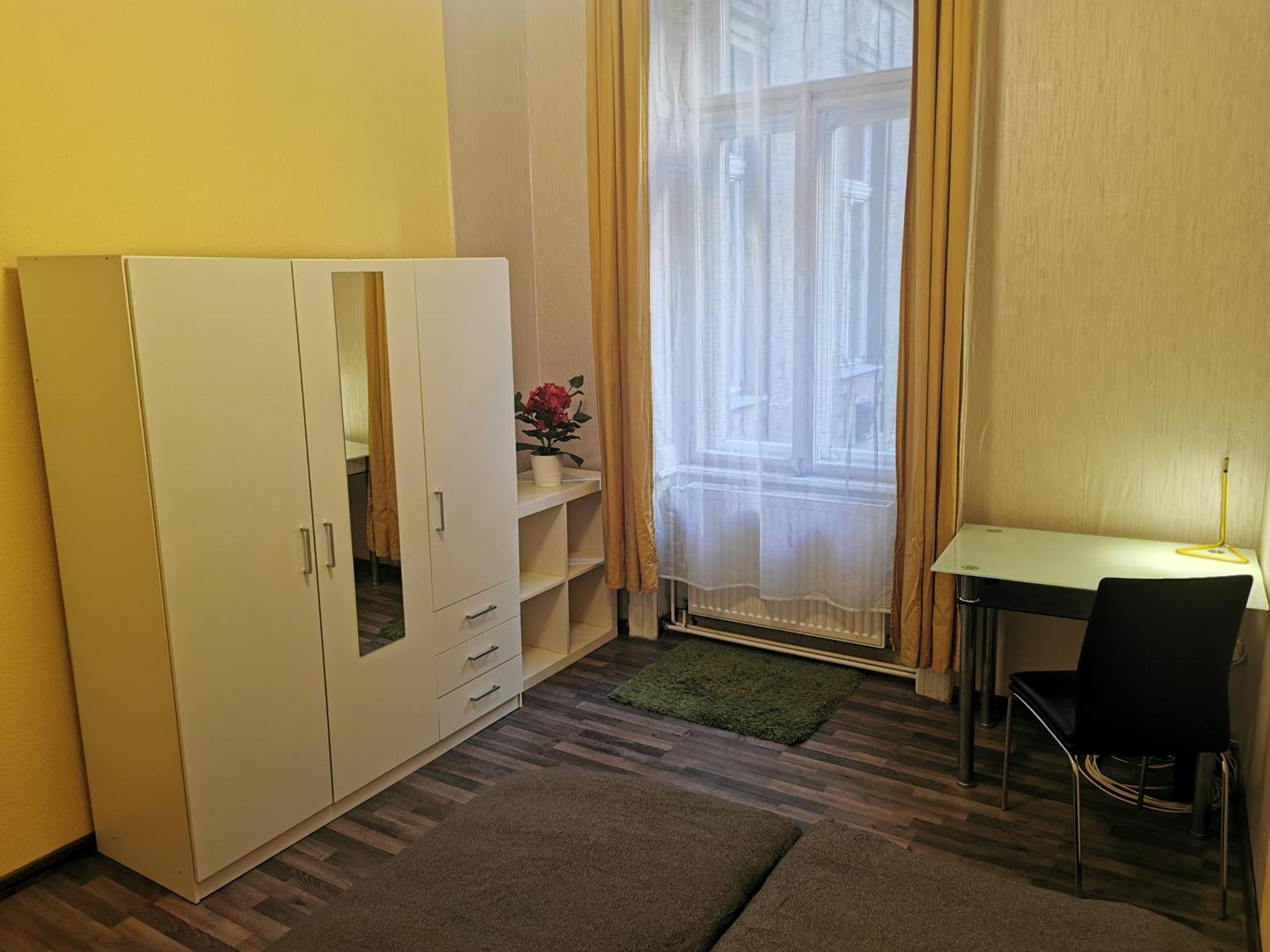 Emerald * Budapest