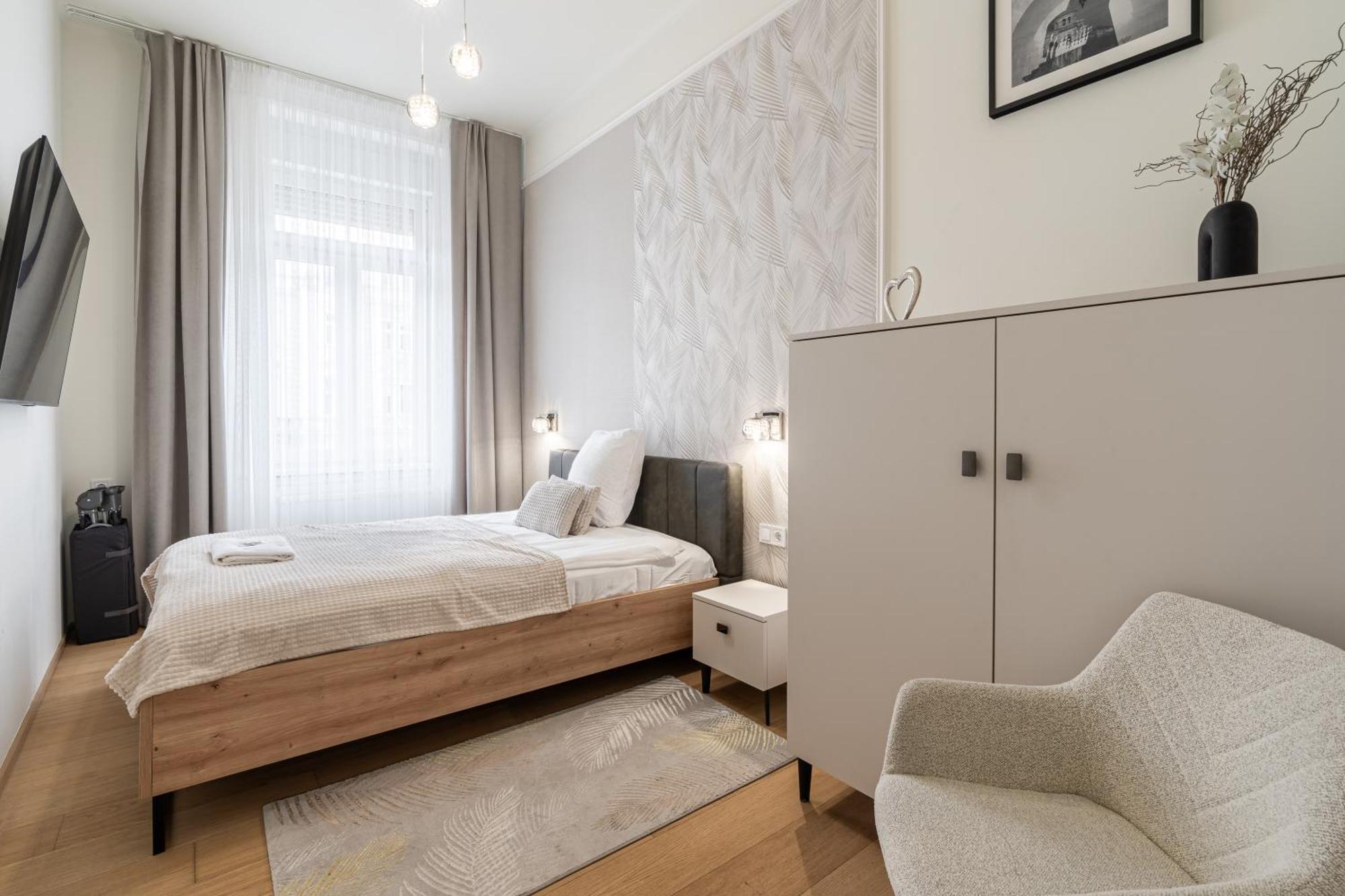 Astra Lux Bp Budapest