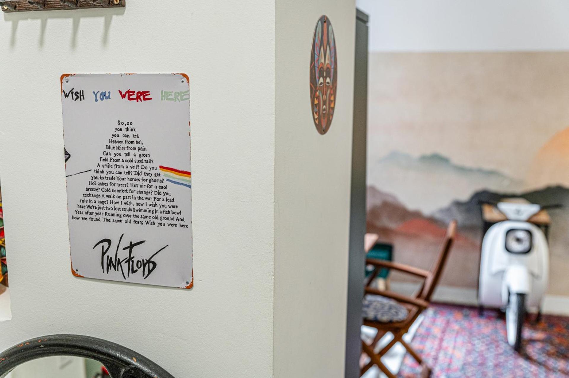 Charming & The Hidden Gem On Akacfa Str Apartament *