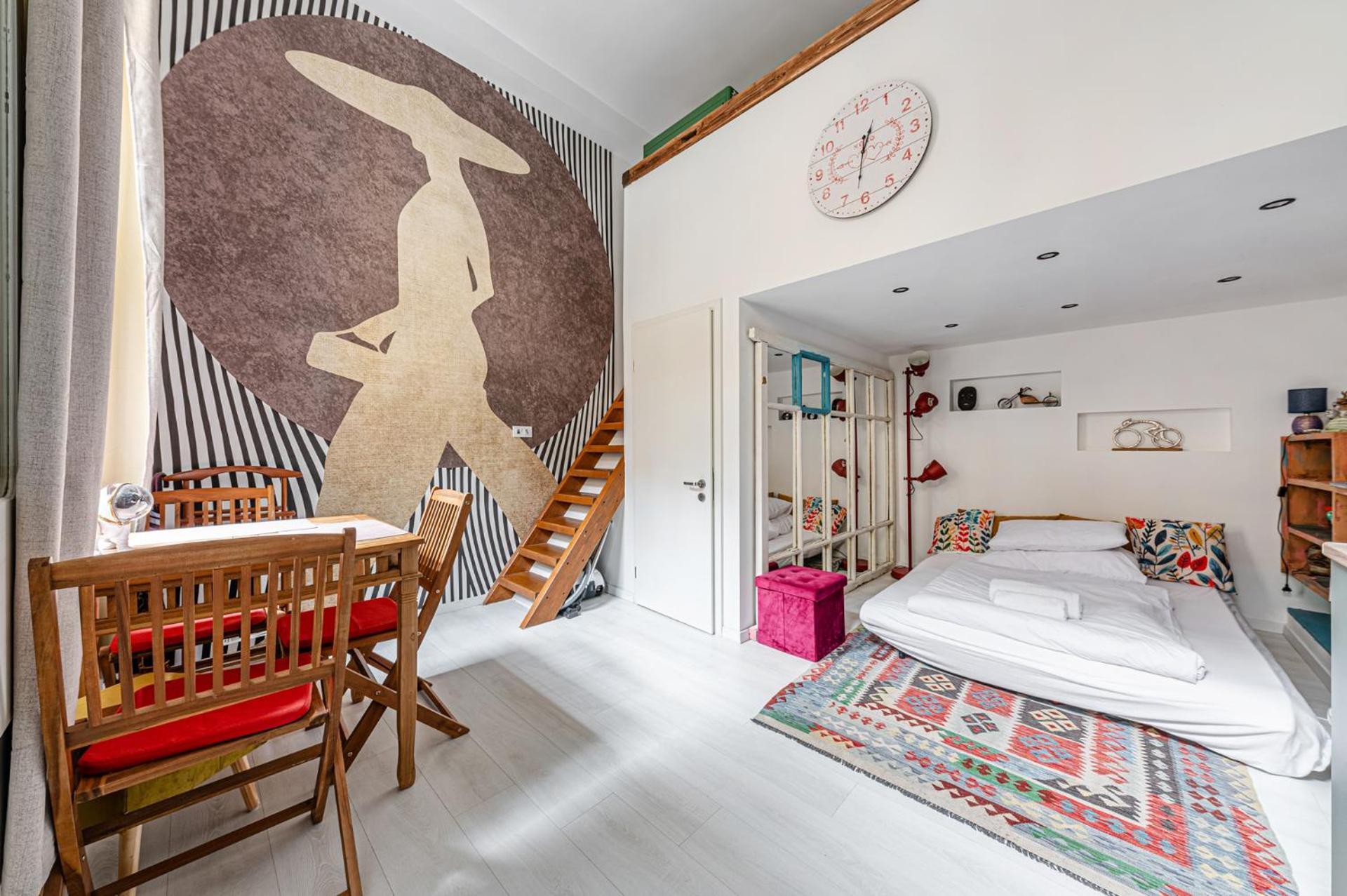 Charming & The Hidden Gem On Akacfa Str *