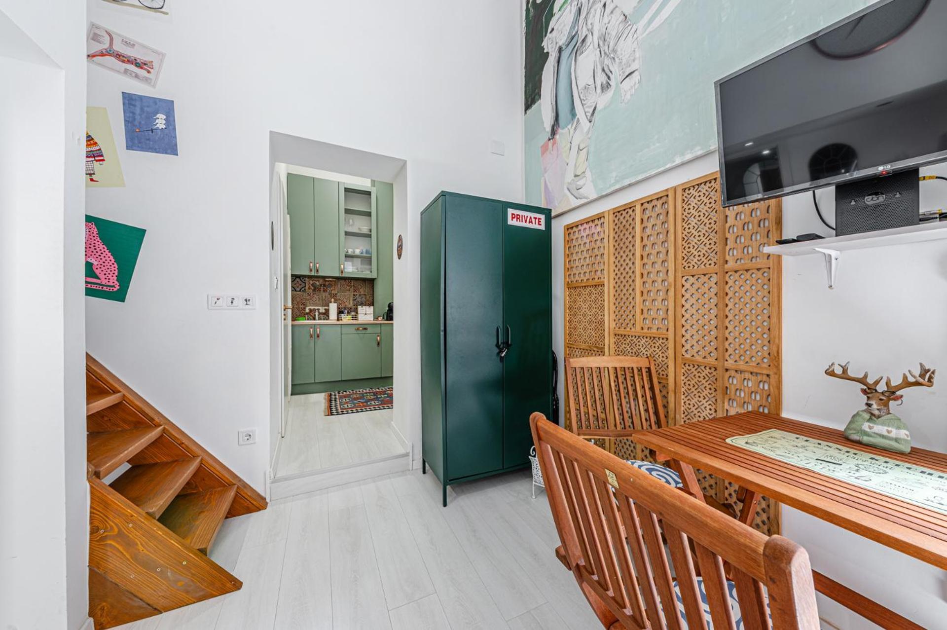 Charming & The Hidden Gem On Akacfa Str Apartament Budapeszt