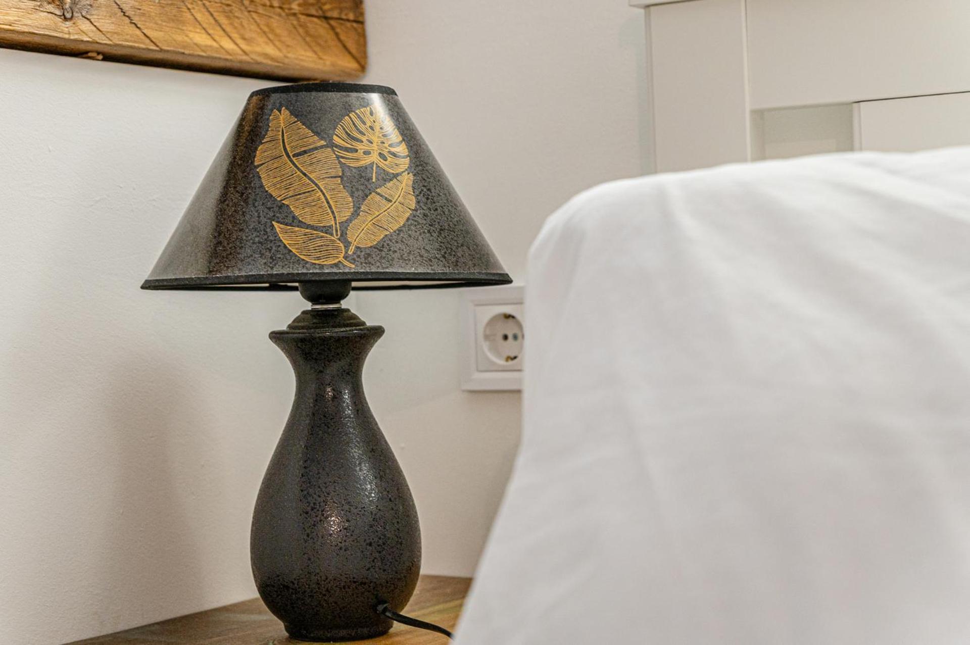 Charming & The Hidden Gem On Akacfa Str Apartament *