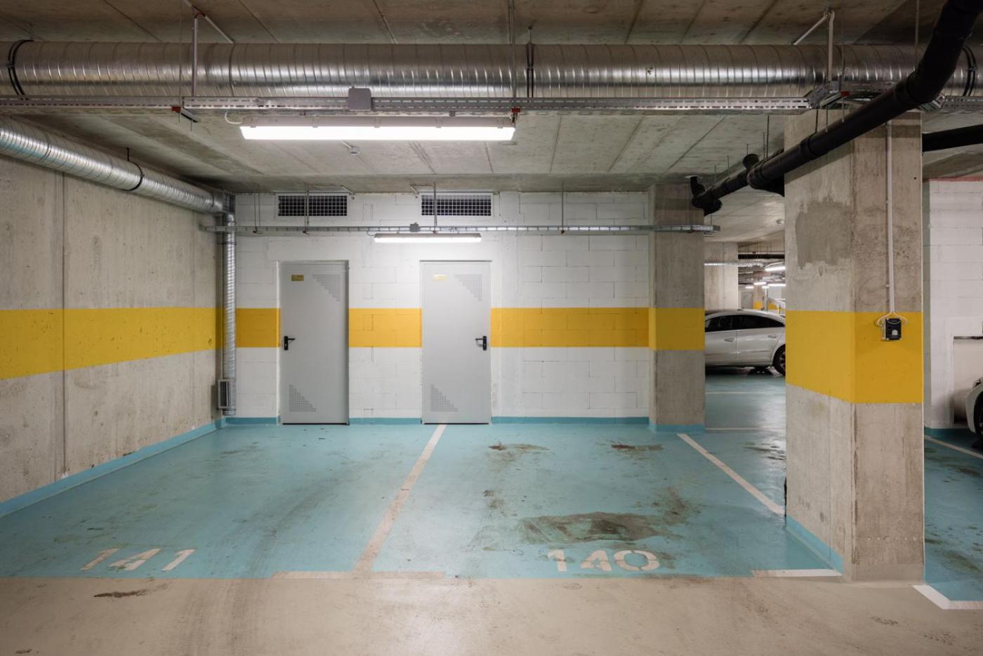Stylish Ground-floor Comfort W Terrace & Parking * Budapest