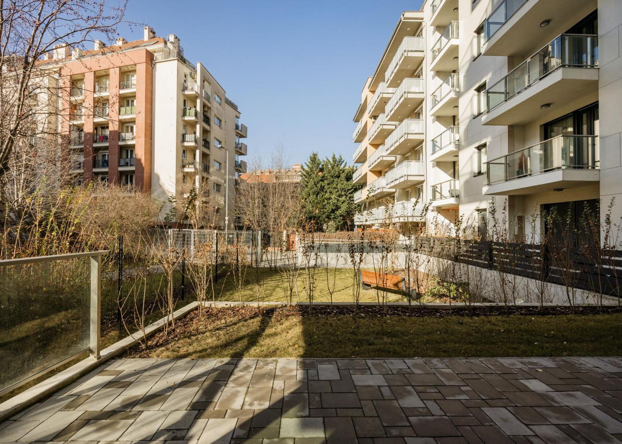 Appartement Stylish Ground-floor Comfort W Terrace & Parking *