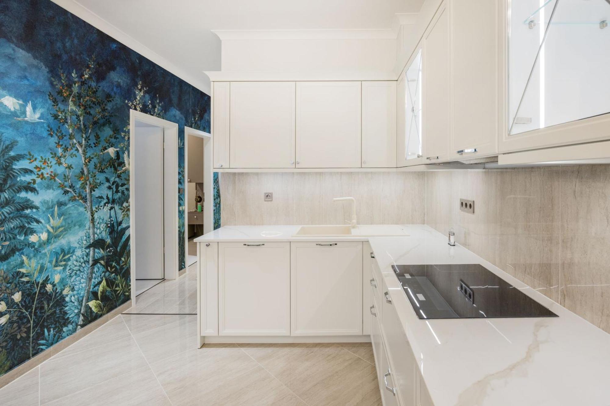 Stylish Ground-floor Comfort W Terrace & Parking * Budapest