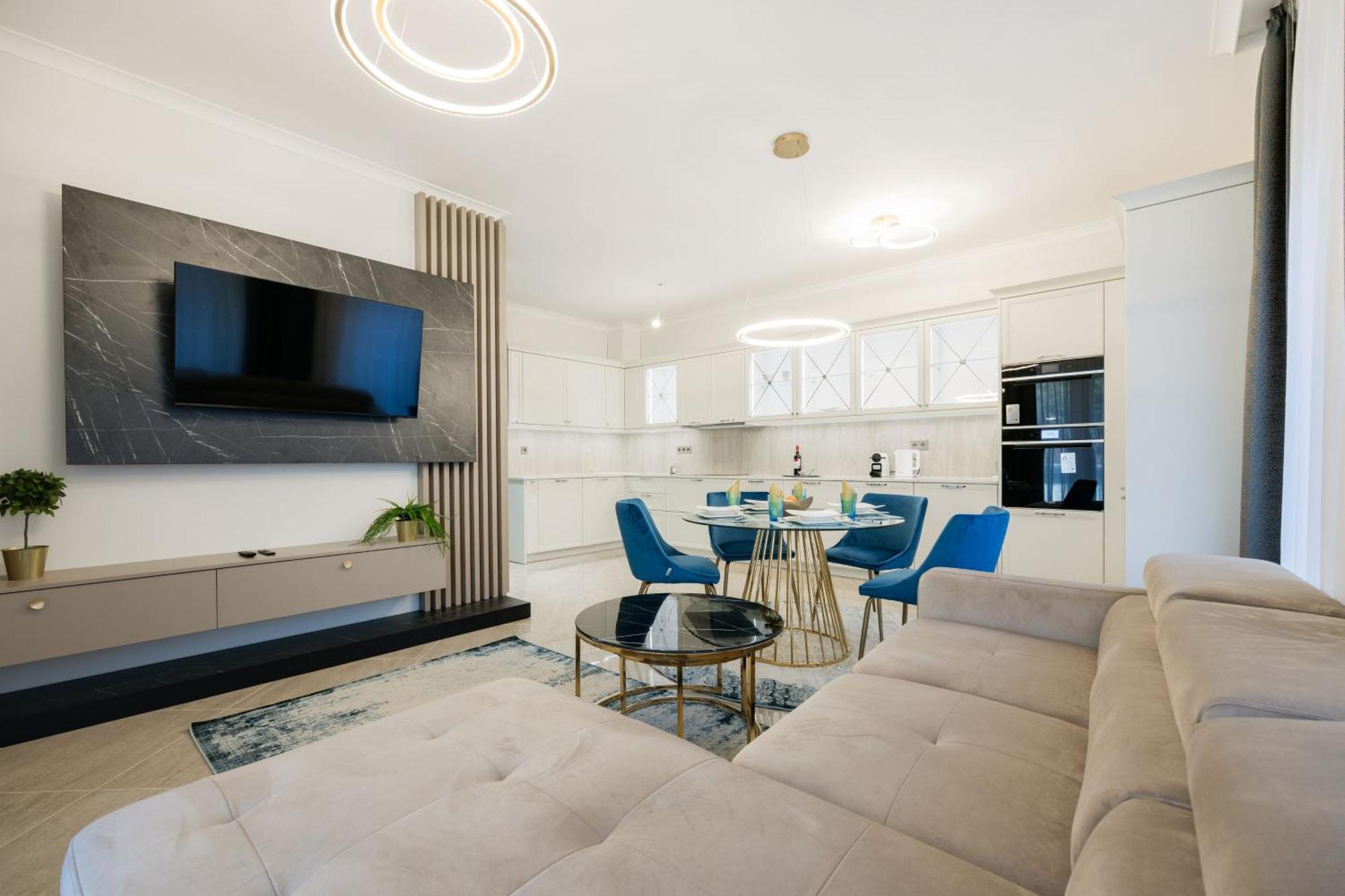 Stylish Ground-floor Comfort W Terrace & Parking Appartement *