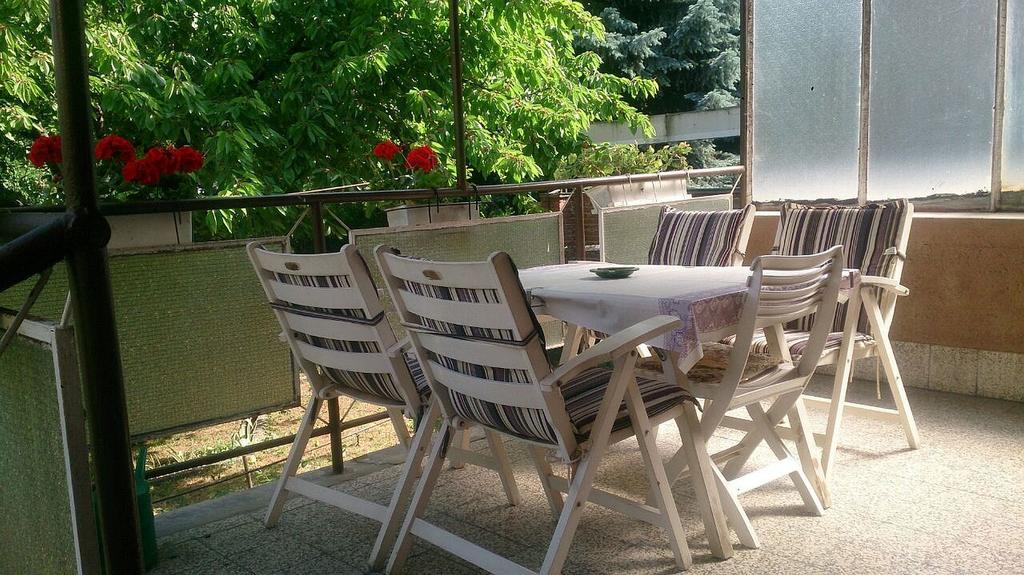 Haus In Mit Garten