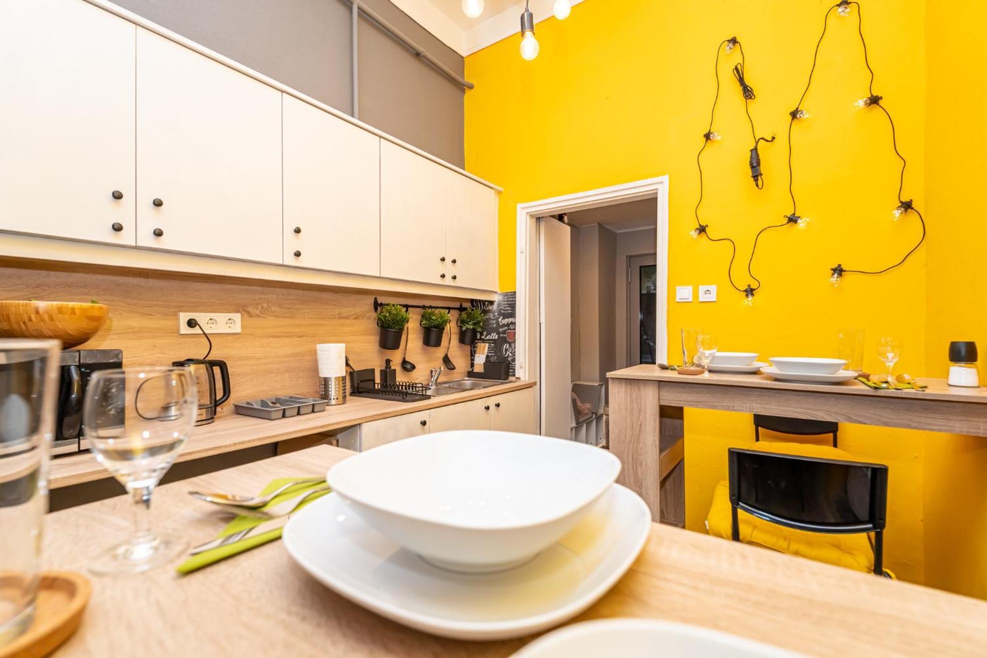 Apartment W19 *