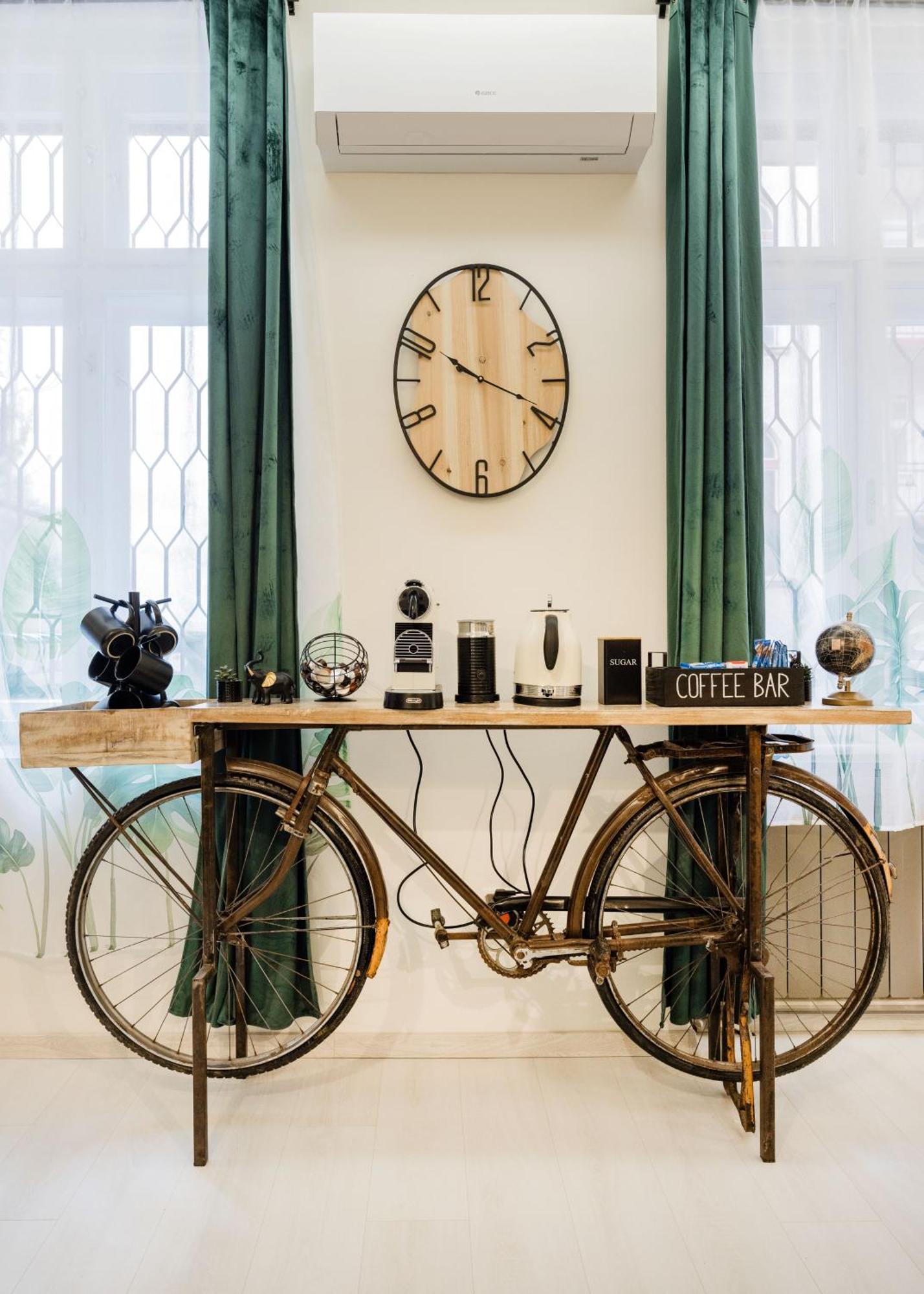 Apartment Hideaway With Jungle Vibes Budapest