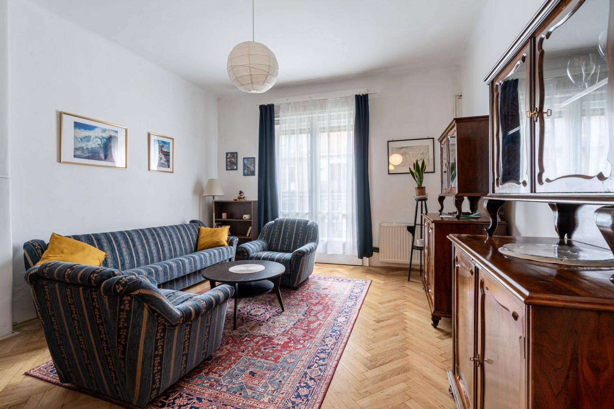 Buda Breeze Apartament *