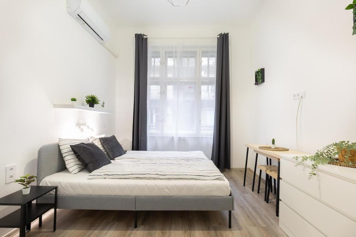 Mars Apartman *