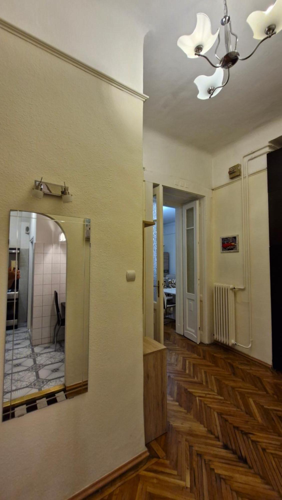 River Center Apartman