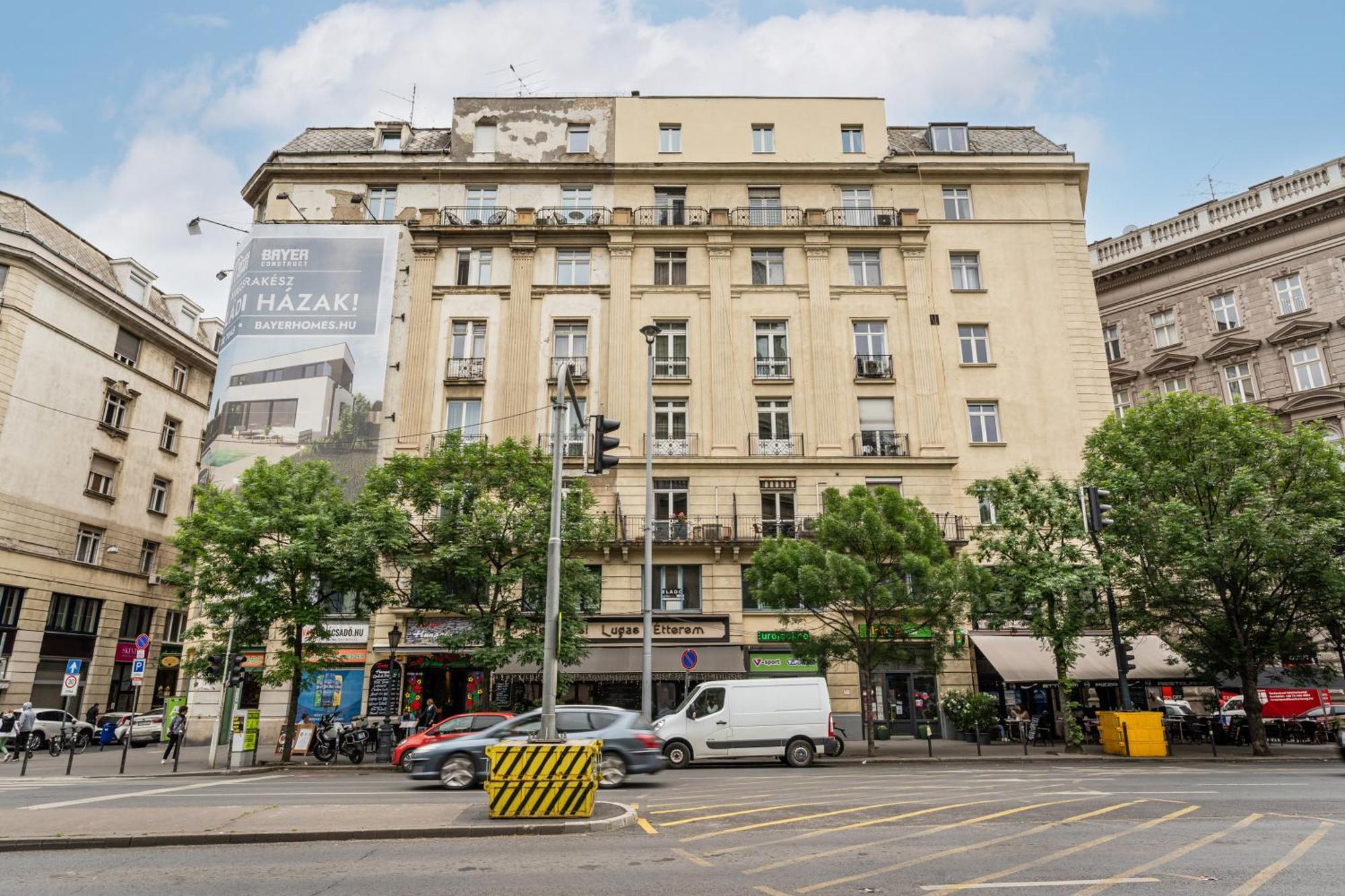 Breathless Panorama Basilika With Balcony Need Reservation For Free Parking Apartamento Budapest