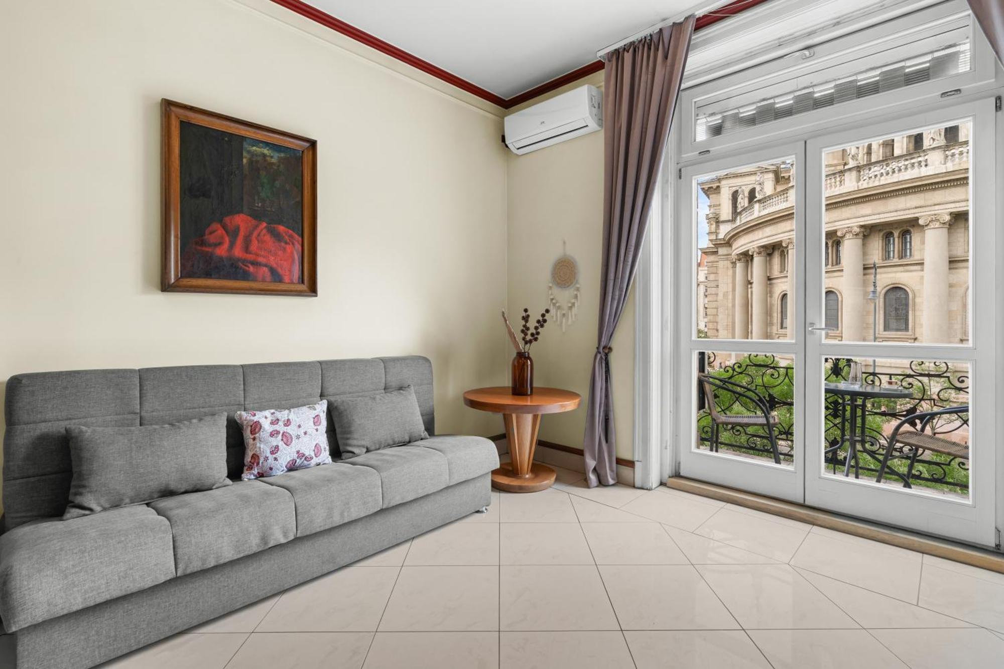 Breathless Panorama Basilika With Balcony Need Reservation For Free Parking Budapest