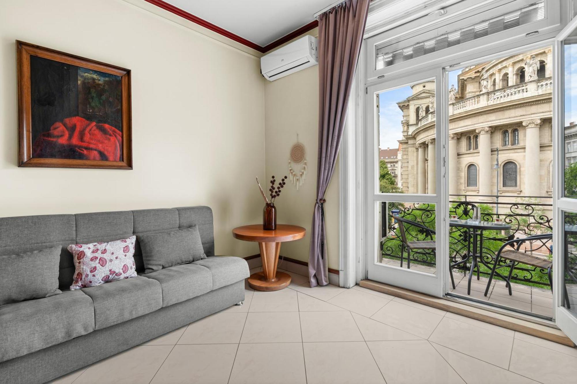 Breathless Panorama Basilika With Balcony Need Reservation For Free Parking * Budapest