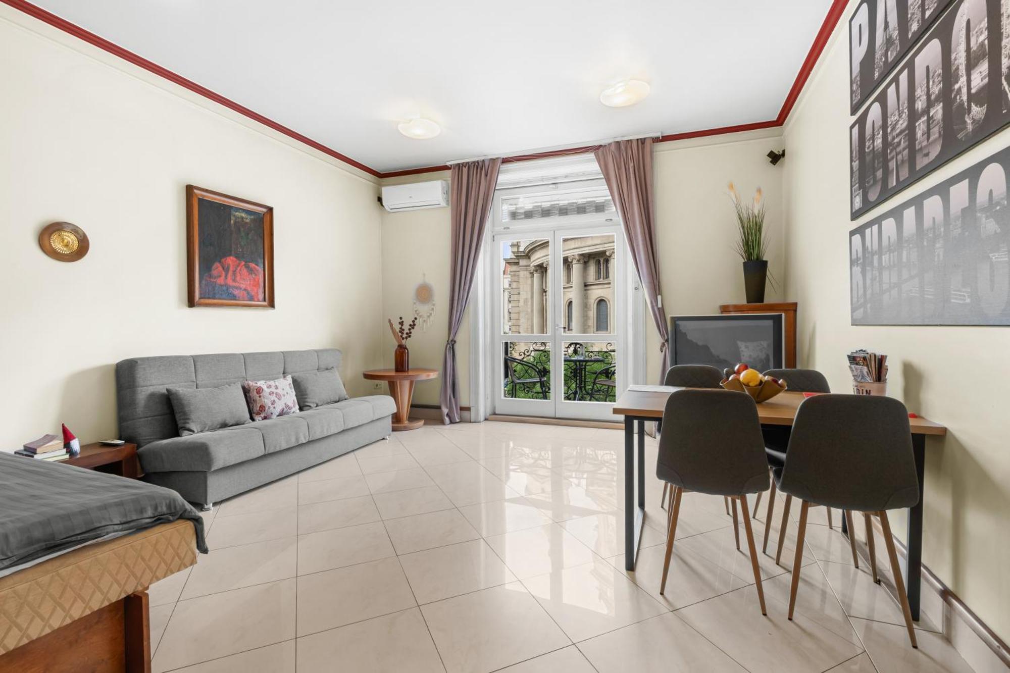 Breathless Panorama Basilika With Balcony Need Reservation For Free Parking Budapest