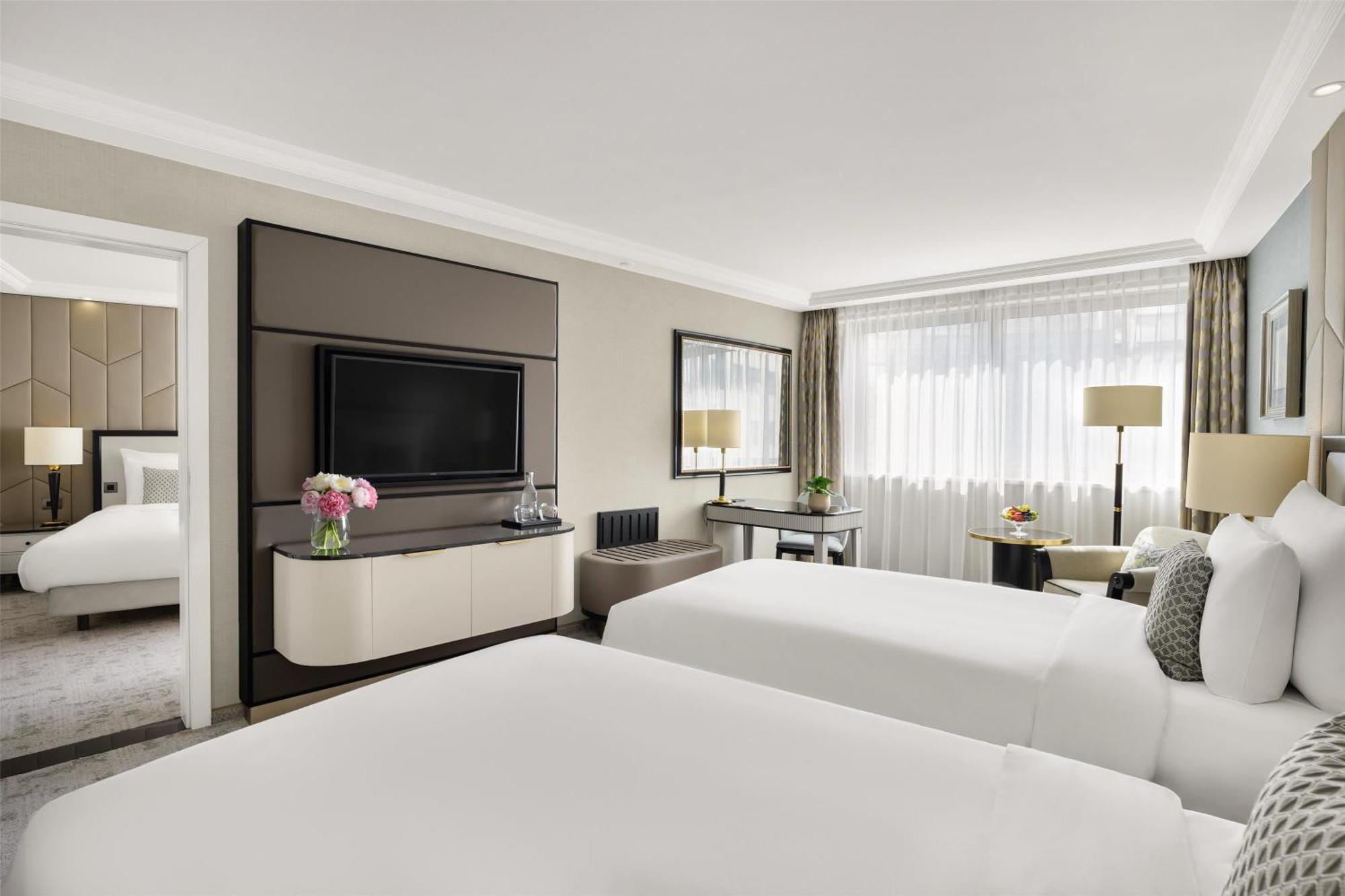 Kempinski Corvinus Hotell 5*
