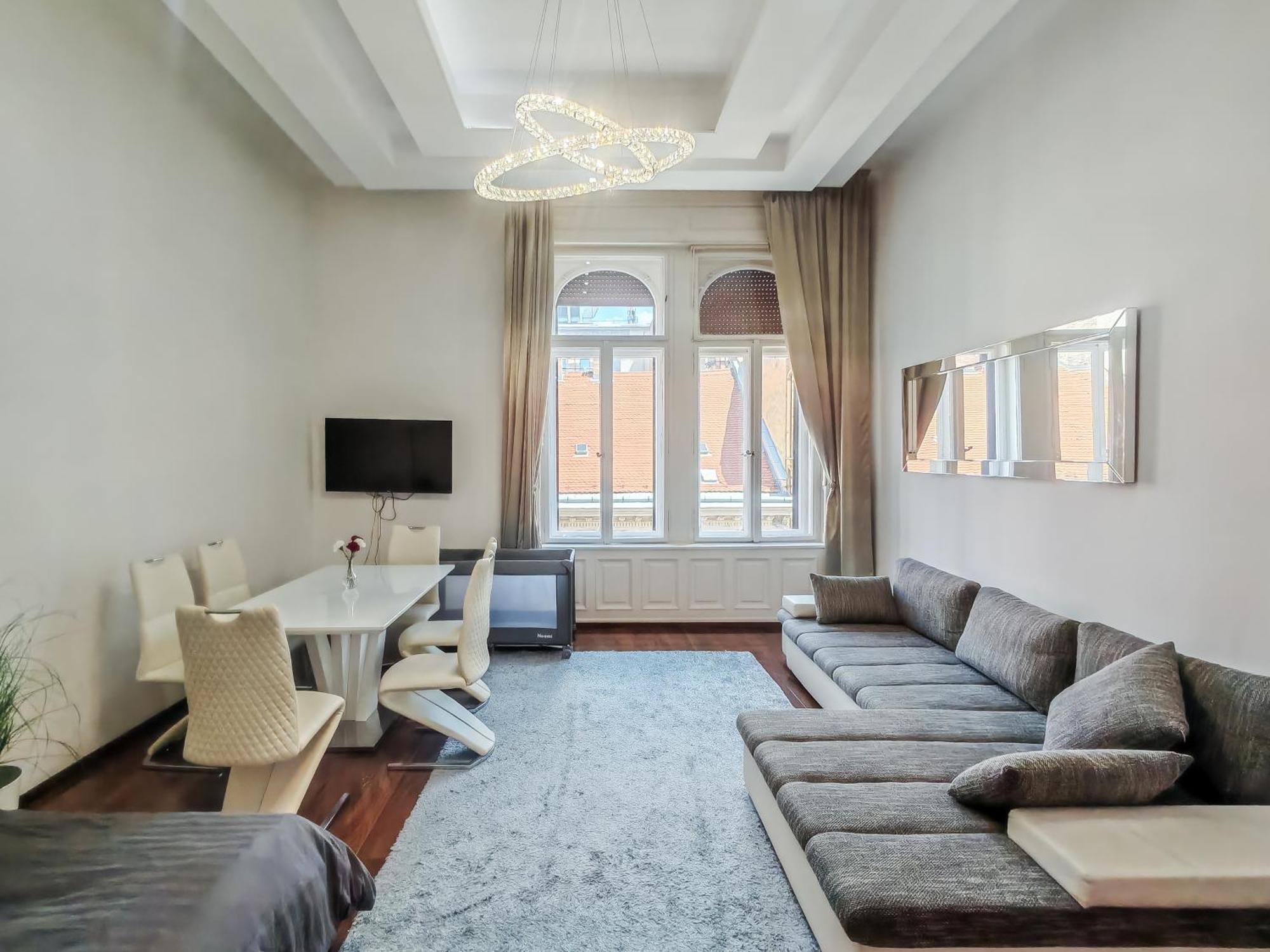 Basilika View Imperial -sas Street -need Reservation For Free Parking *