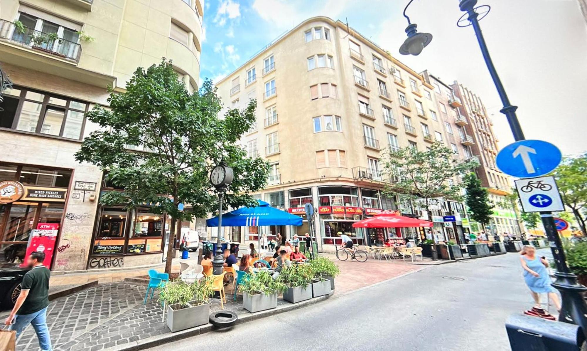 Little Americas New York Rooftop Terrace Apartamento Budapest