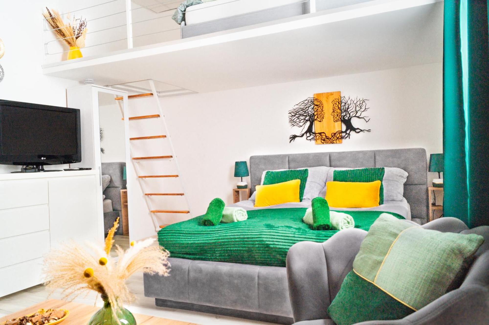 Cuddle Corner *