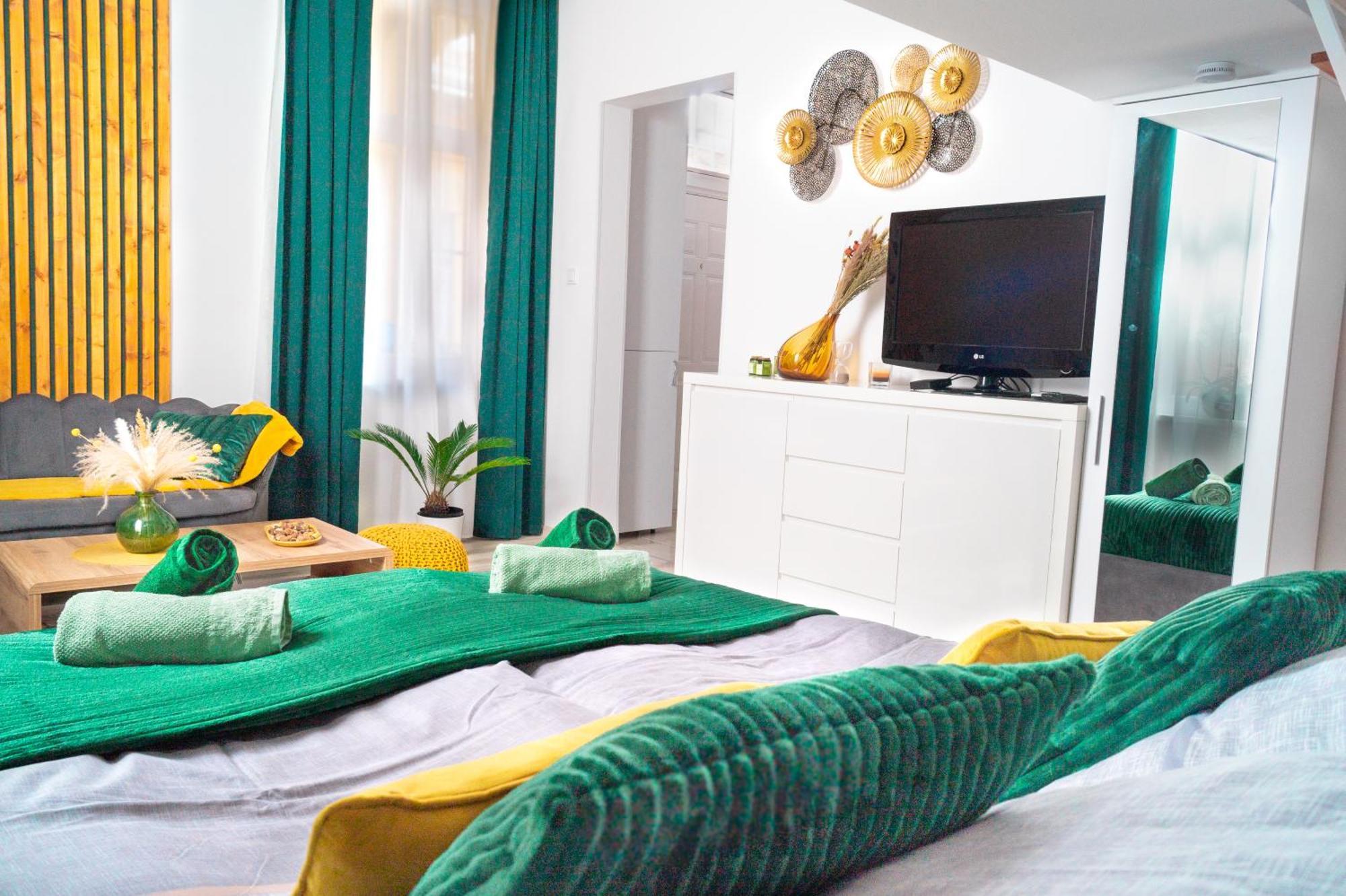 Cuddle Corner *
