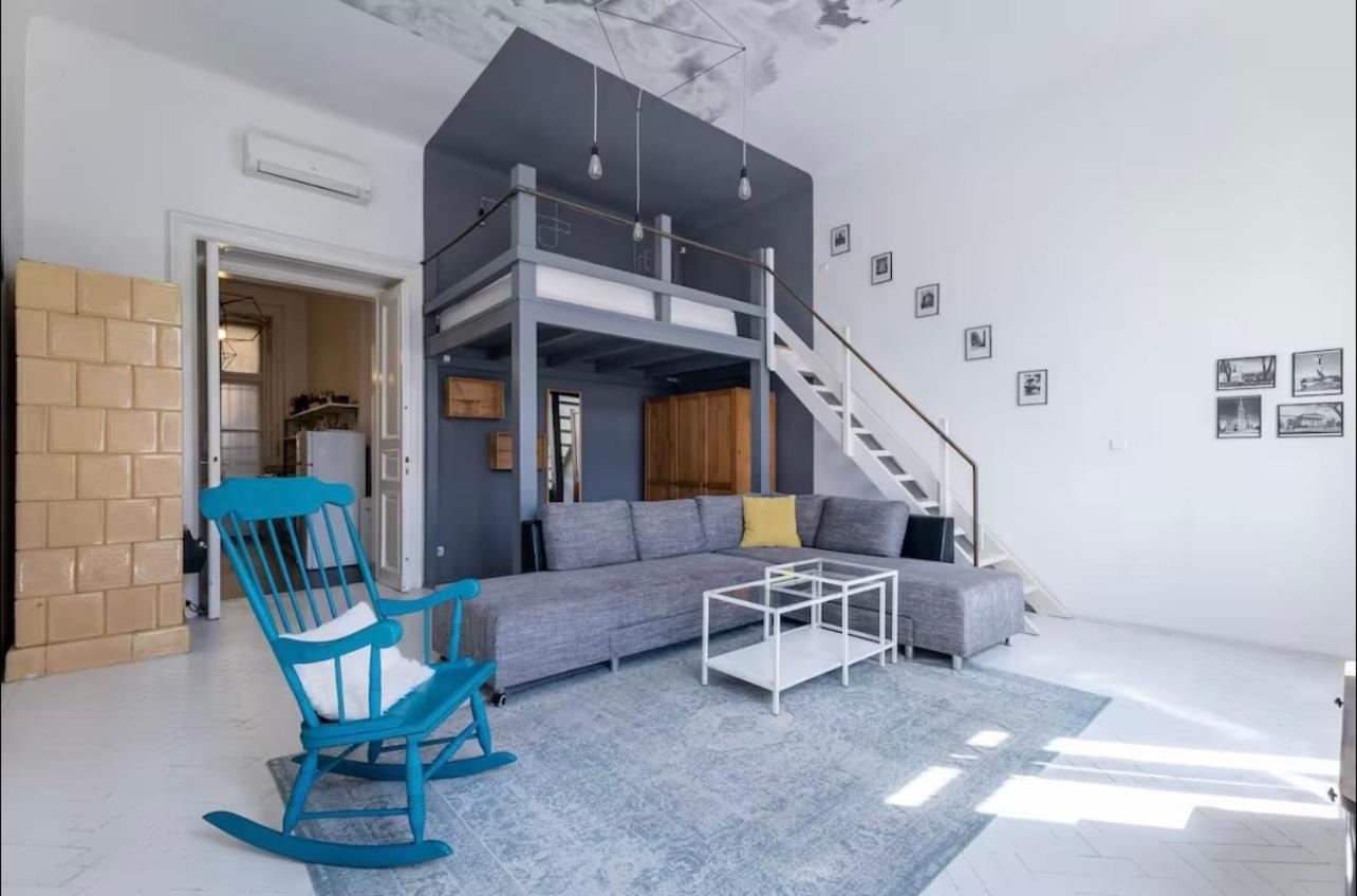 Cabletownpest - Design In The Centre Ac *