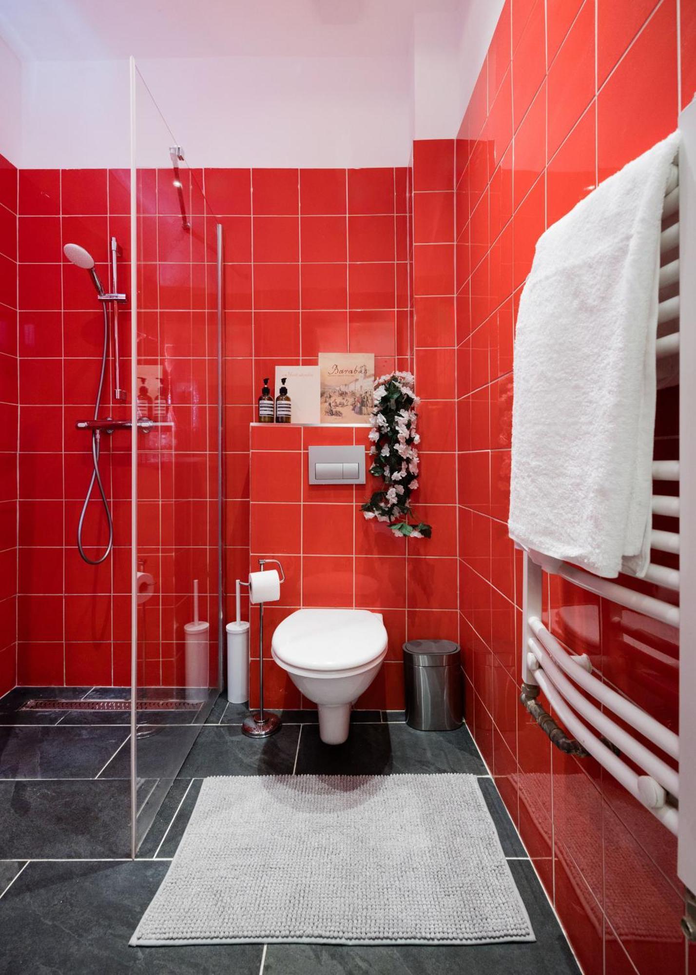 Spacious 5br By Opera, Liszt Ferenc & Centre Apartmán *