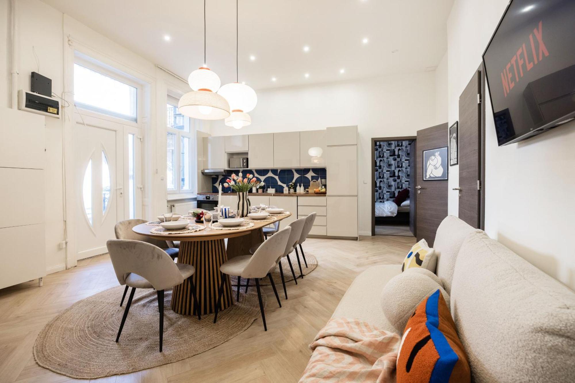 Apartmán Spacious 5br By Opera, Liszt Ferenc & Centre *