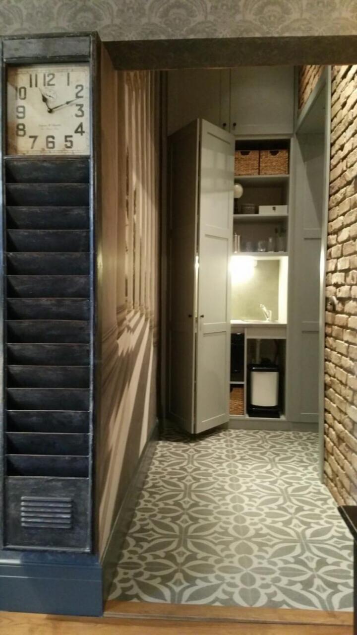 Luxury Brick & Bliss Loft On Iconic Square Apartmán *