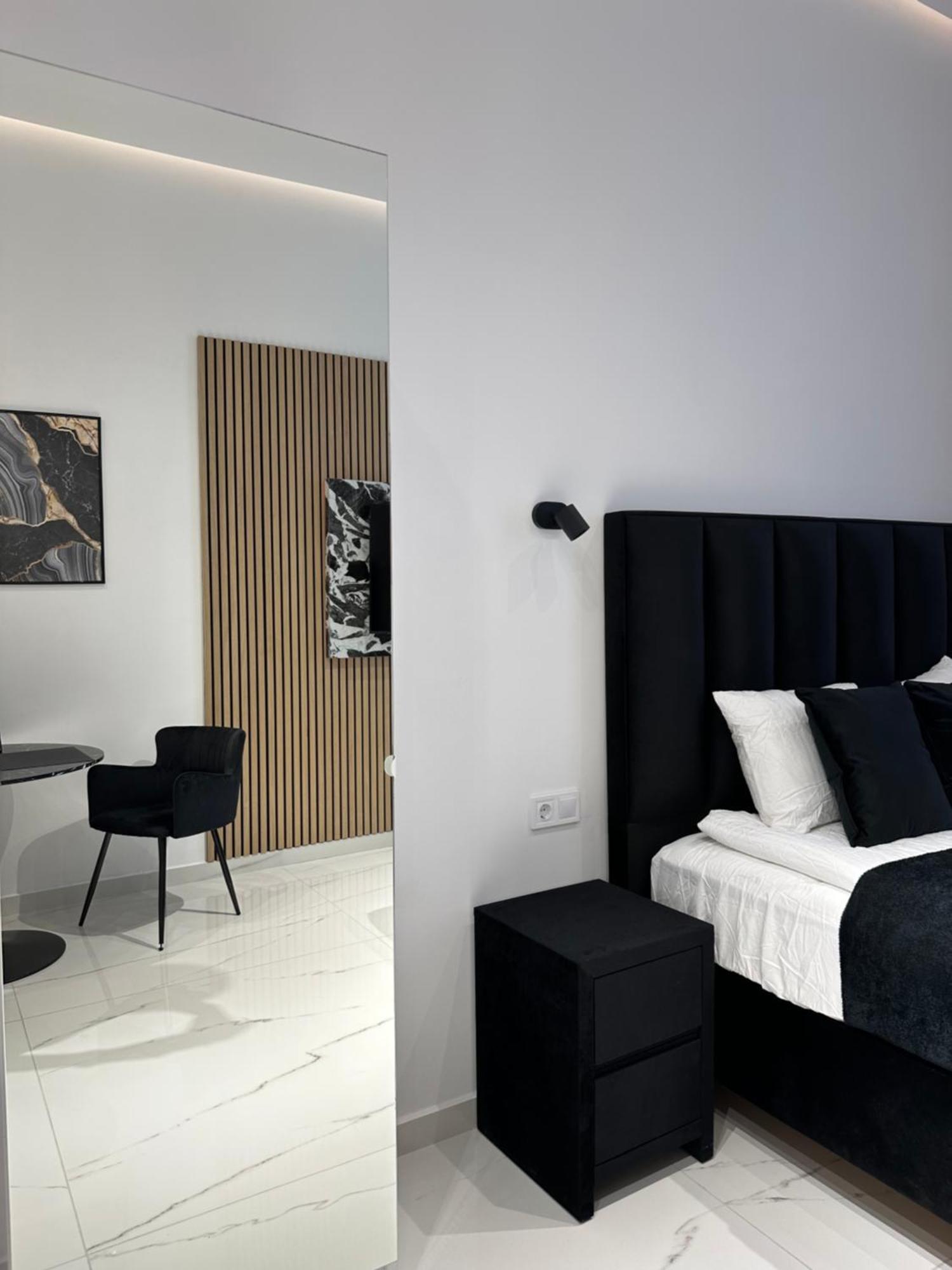 V21 Luxury * Budapest