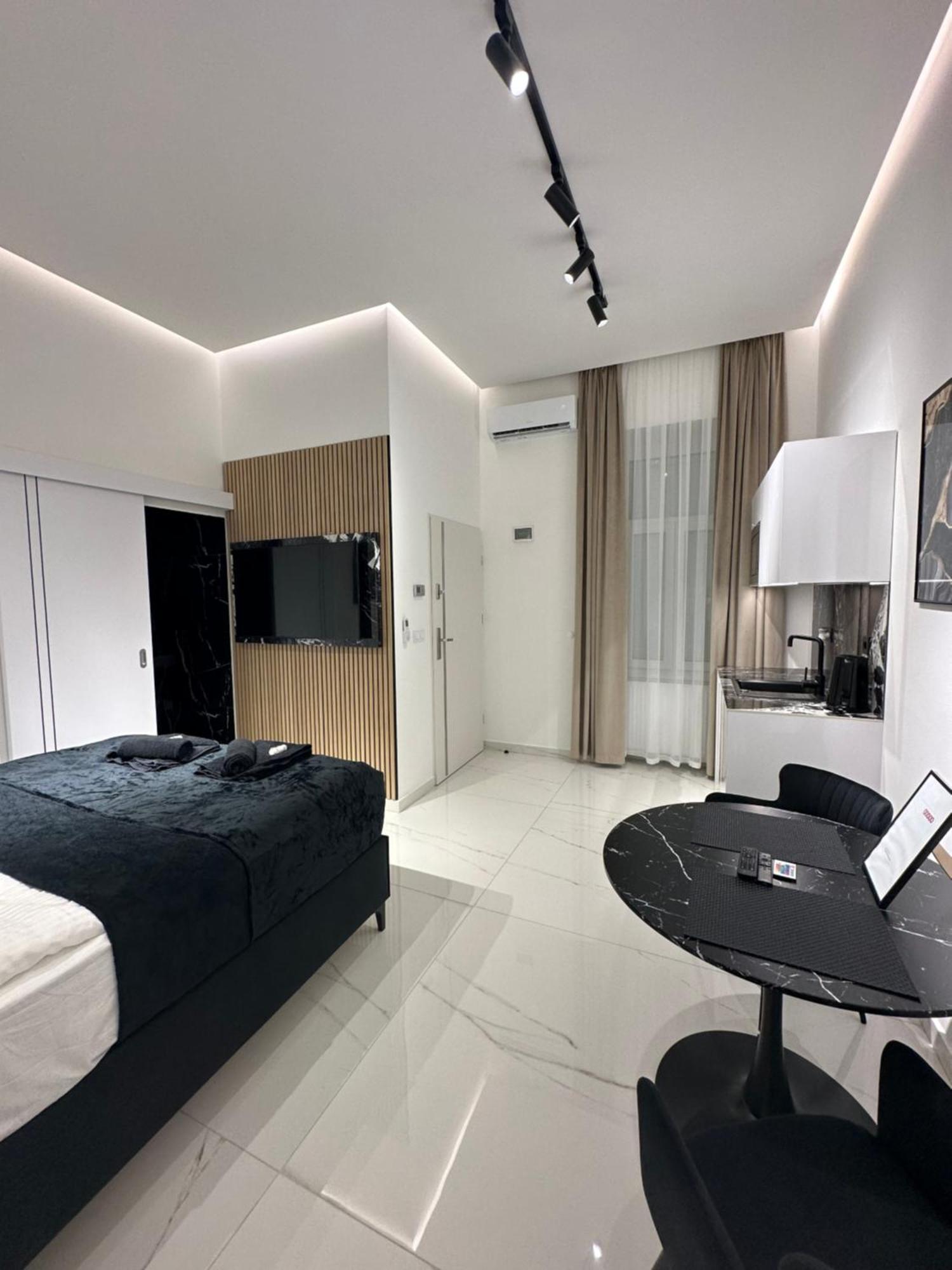 V21 Luxury Apartment *
