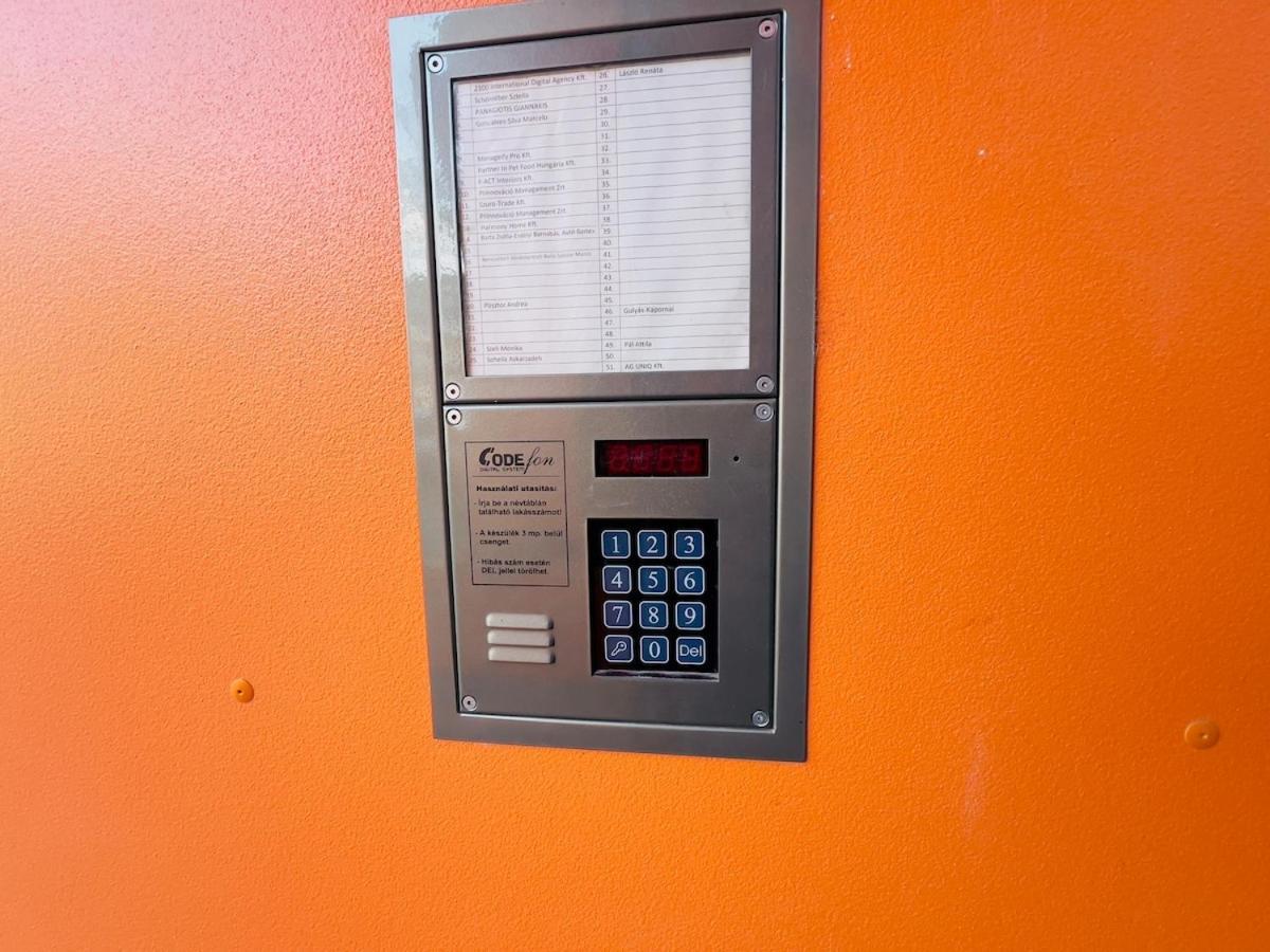 Karzo Lu 207 Free Garage Budapešť