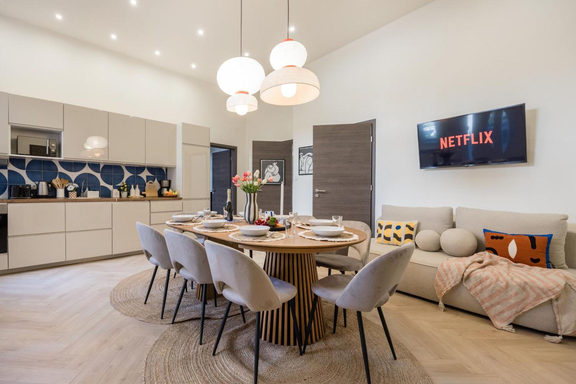 Bold 5br Art Escape Opera & Andrassy Avenue Apartman Budapest