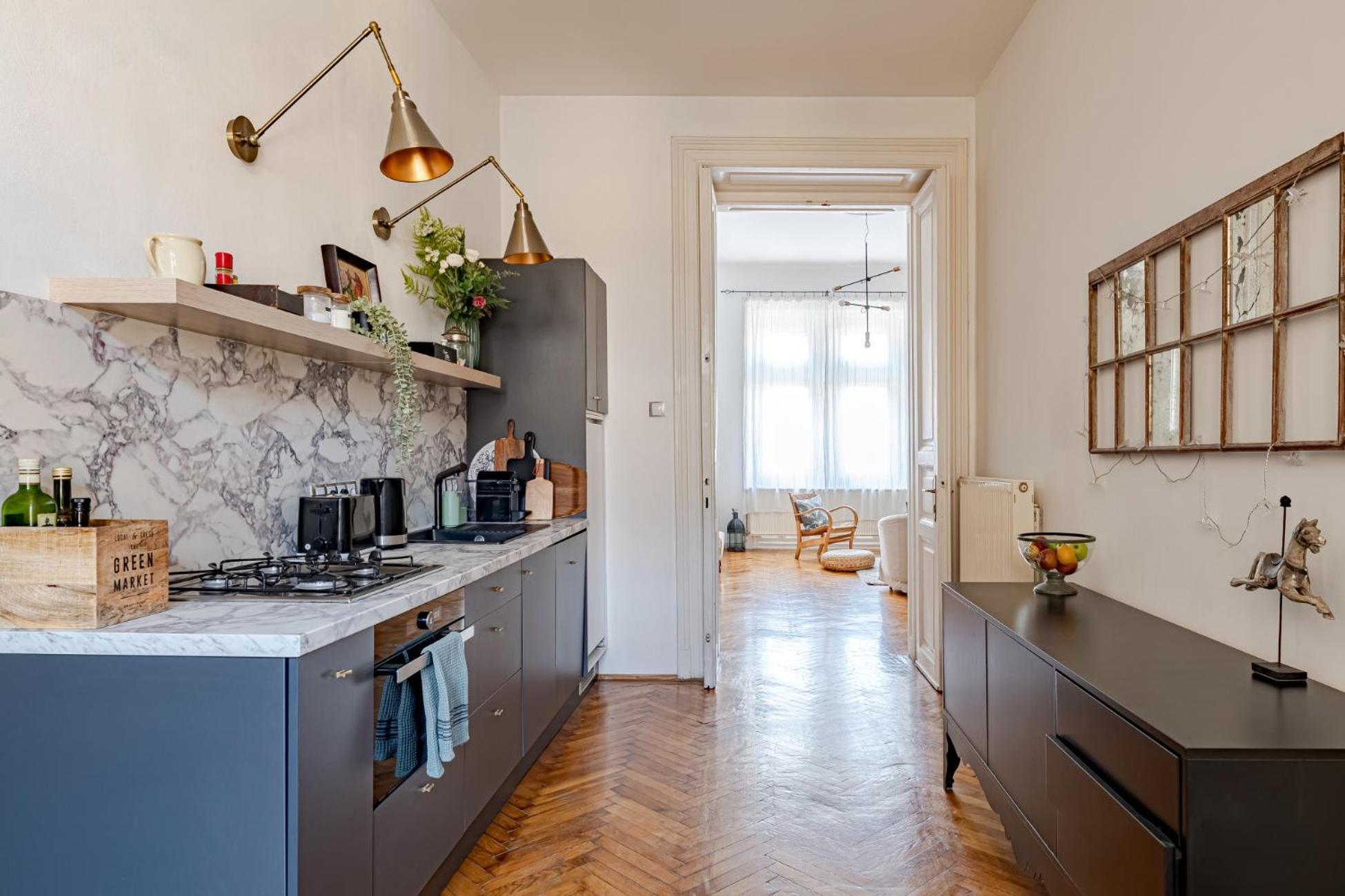 Apartment Classic Elegance With Synagogue View By Astoria