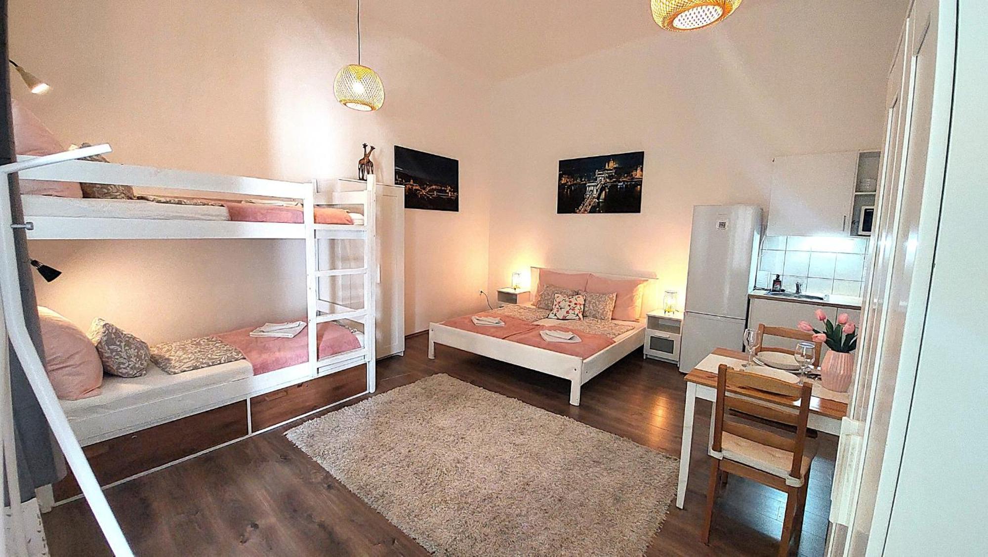 Hostel Goodmo Smart & Suits & Aparts