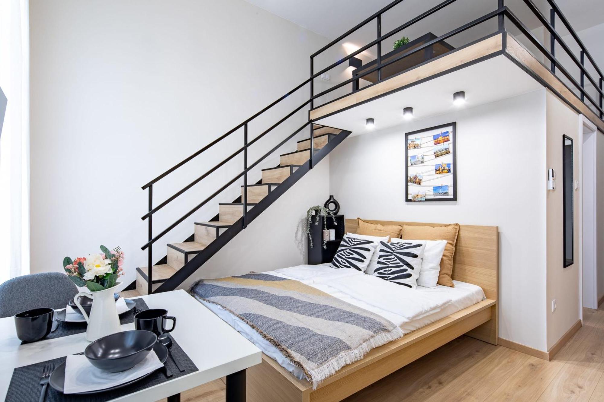 - New - Ac - Cozy *