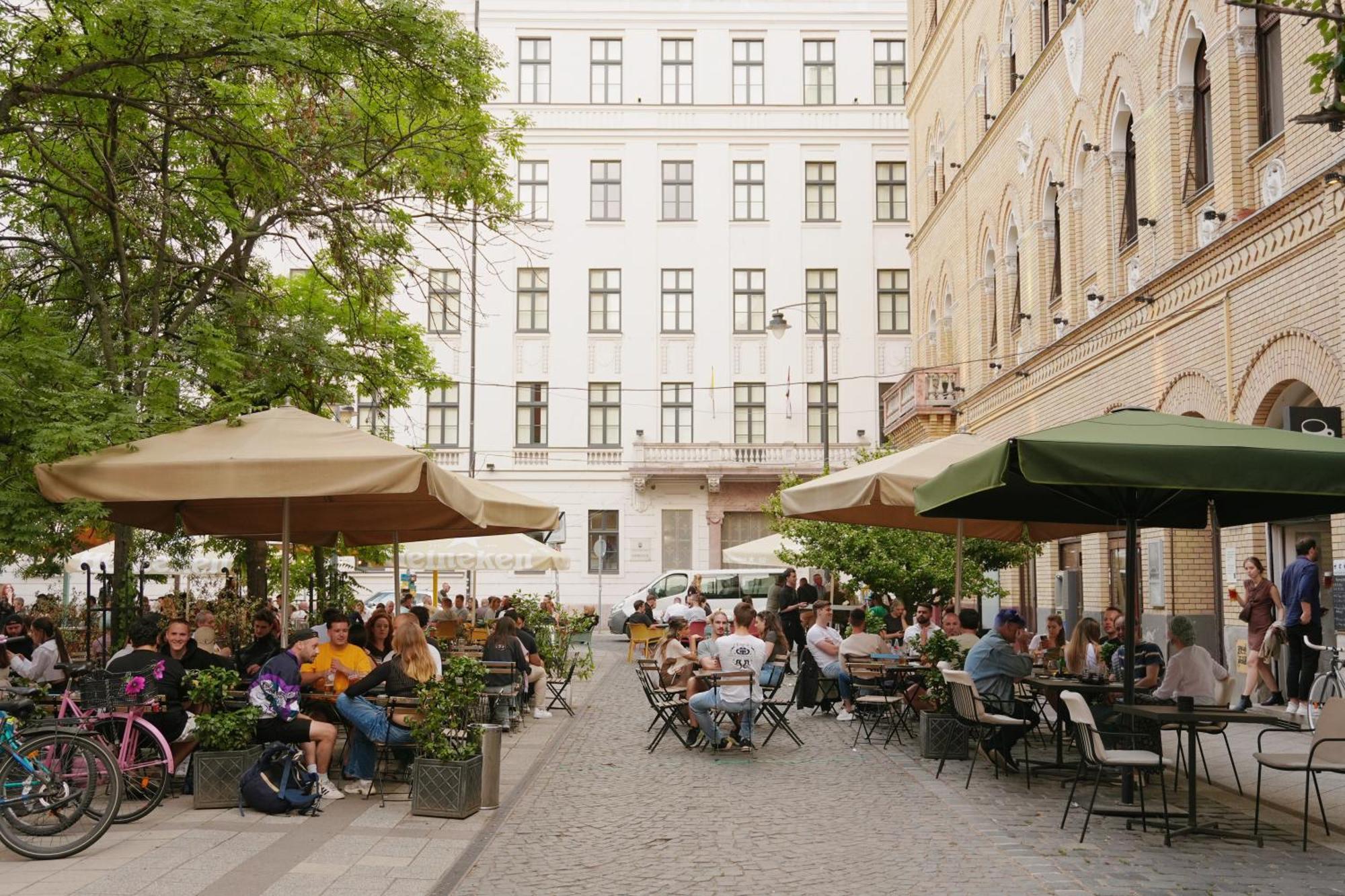 Chic 3br Gem In The 8th - Walk To Krudy St * Budapešť