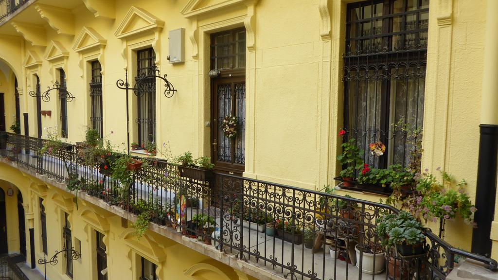 Apartment Charming Art Deco Flat