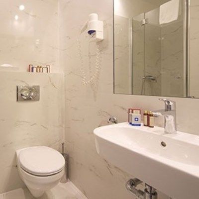 Roombach Center Budapest