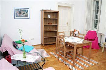 Alkotmany Street Hotell Budapest