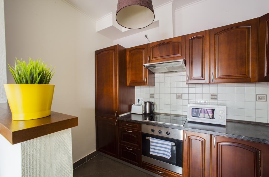 Easy Star Hotel