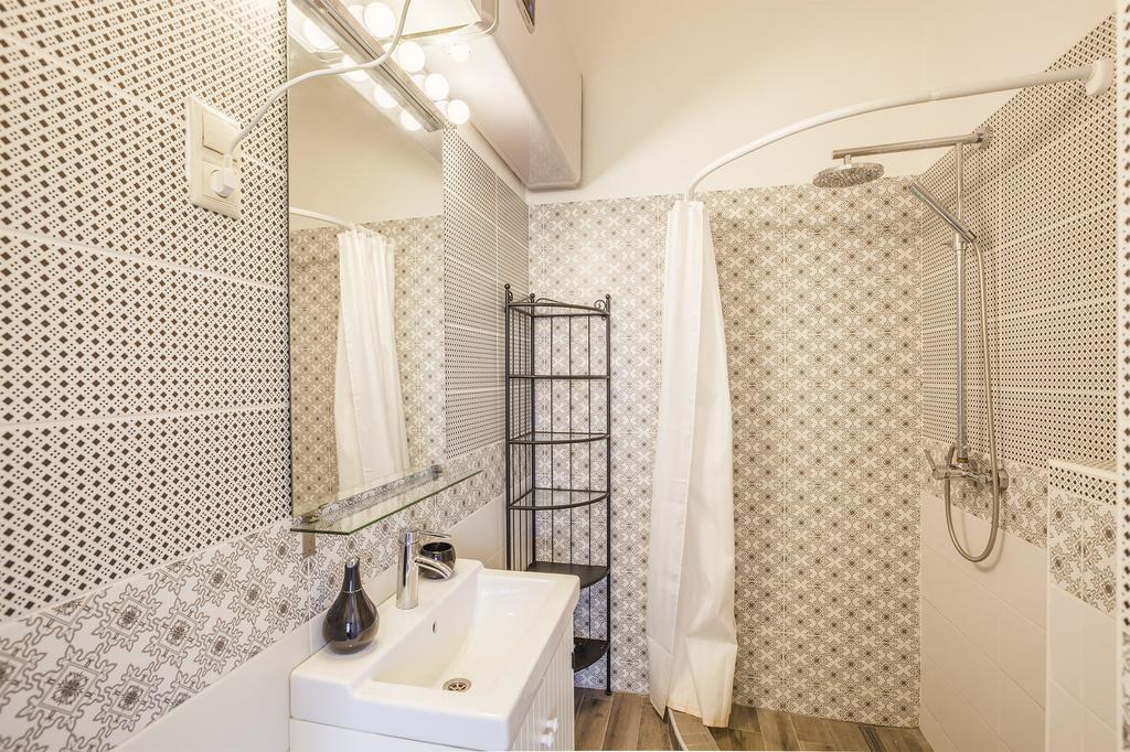 Two Couples Apartamento Budapest