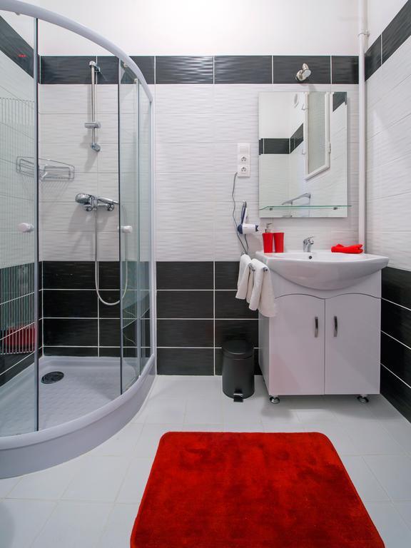 Parking, Ac, Wifi Flat Next To Andrassy Ave * Budapest