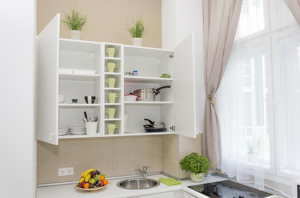 Apartment Fashion Street Studio