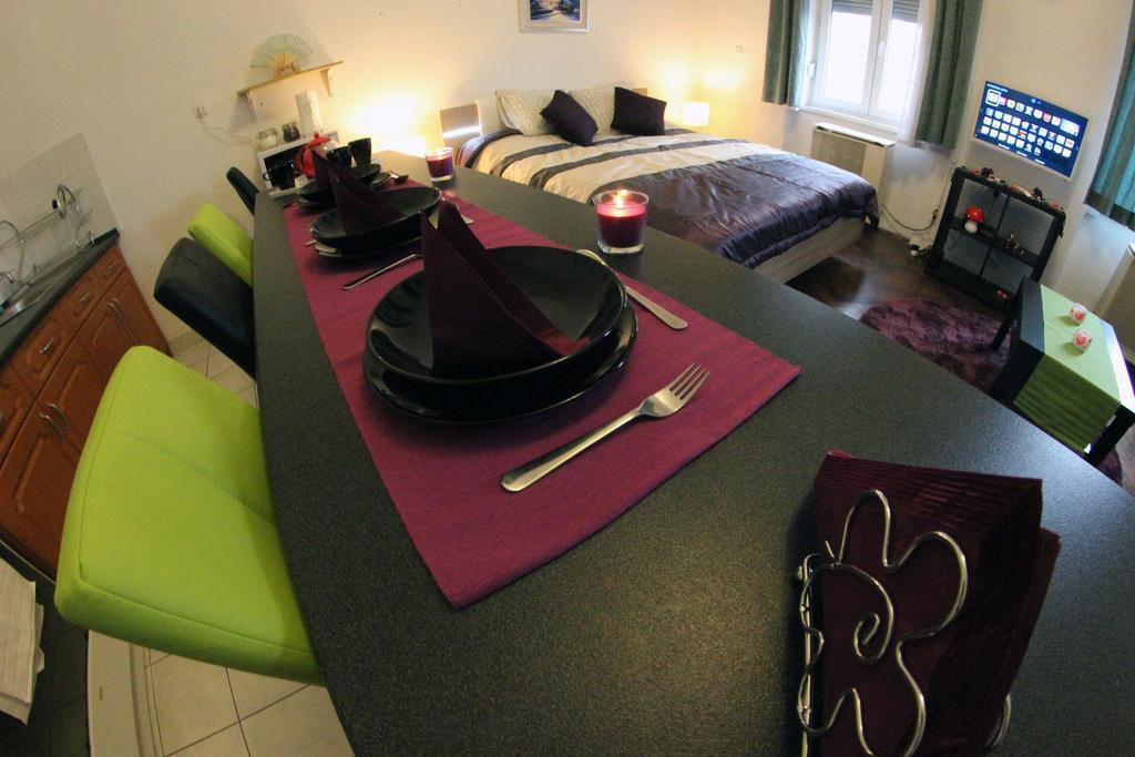 Apartment Icons Lujza