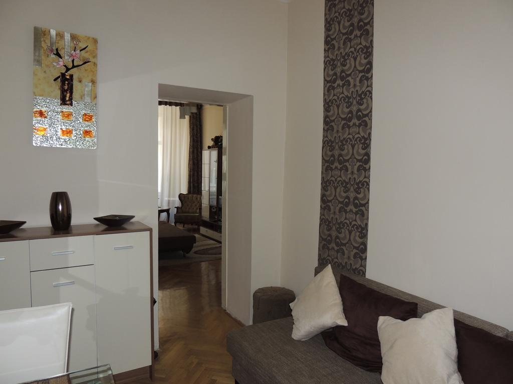 City Center Cintia Apartman Appartamento *