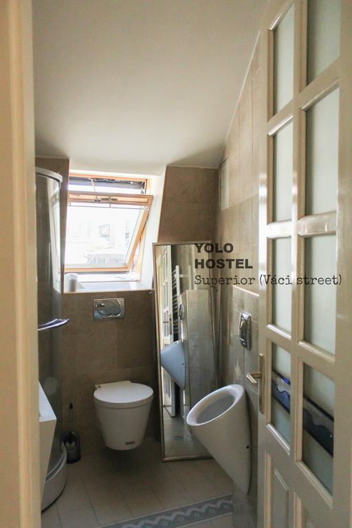 Yolo Hostal *