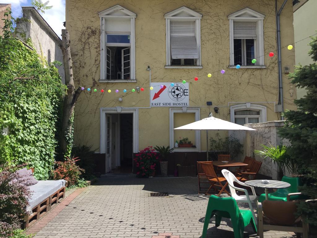 Hostel East Side *