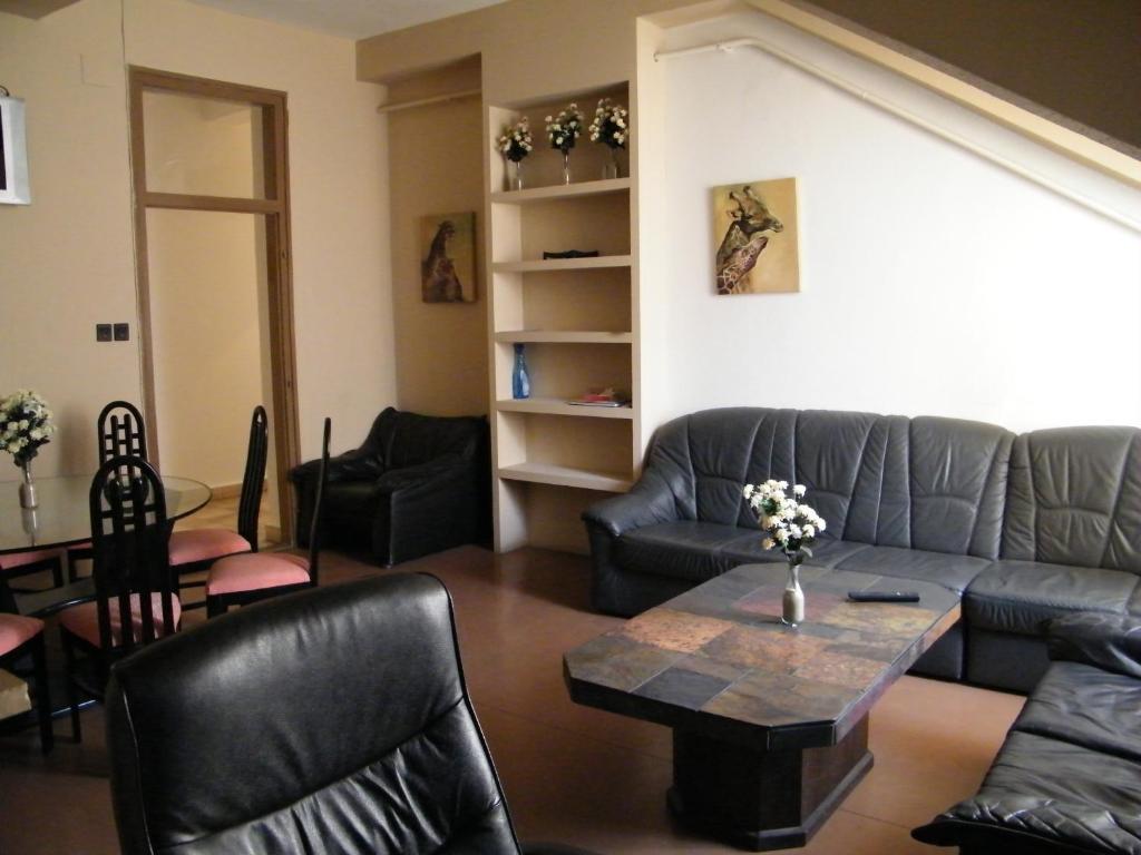 Zrinyi Hostel *
