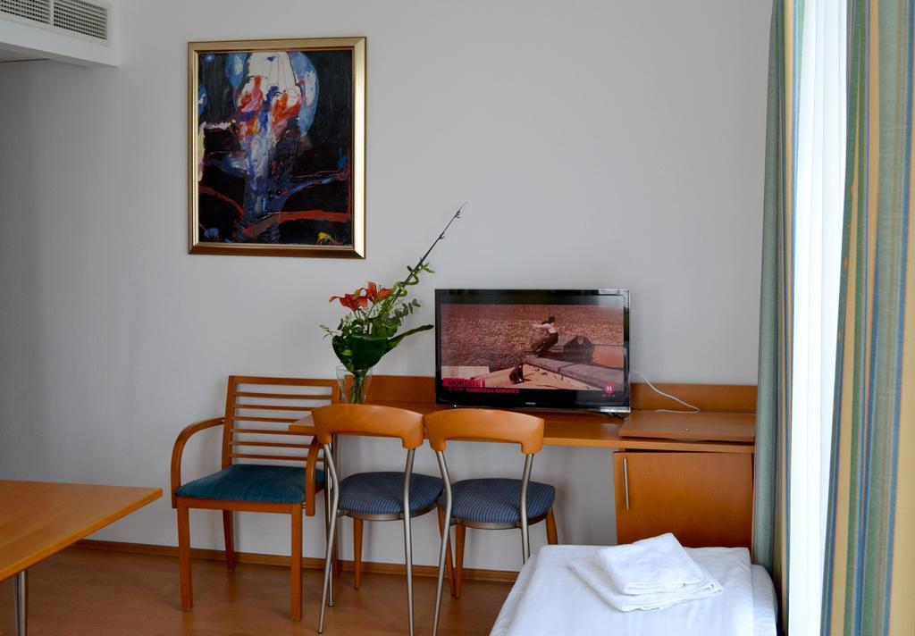 Veritas Budapest